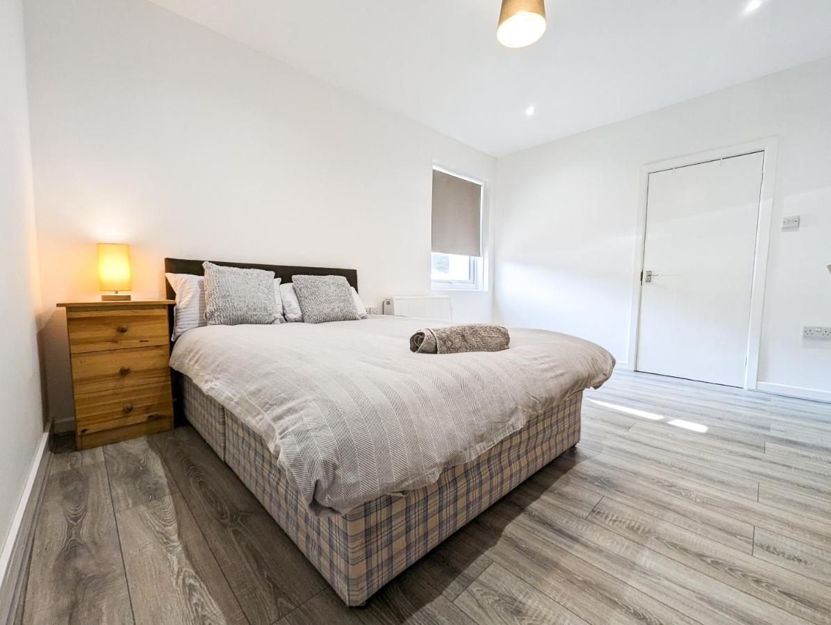 Cozy Central Apartments - With Private Kitchens & Bathrooms ポーツマス エクステリア 写真